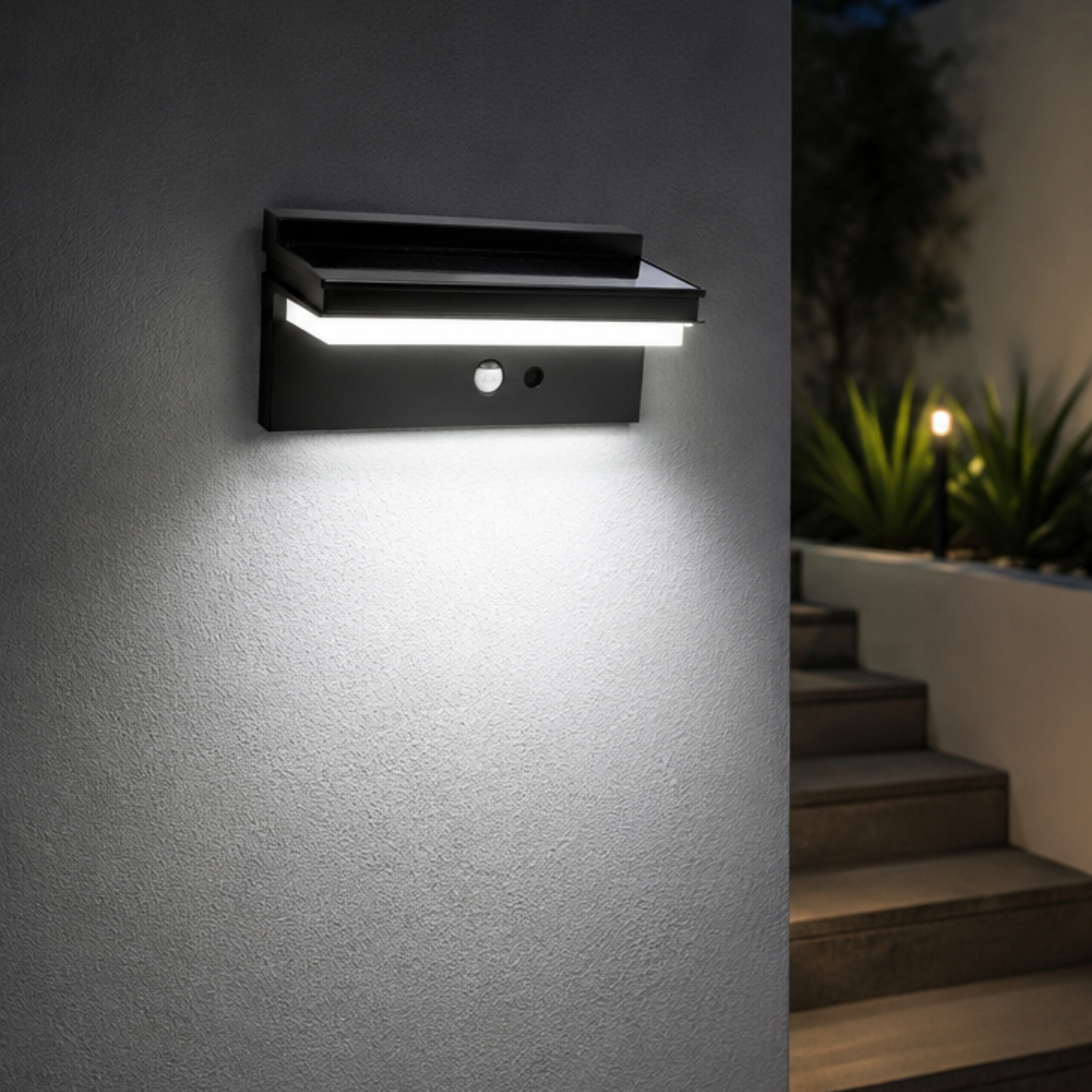 “Designer” Wall Light w/ PIR (Cool White)